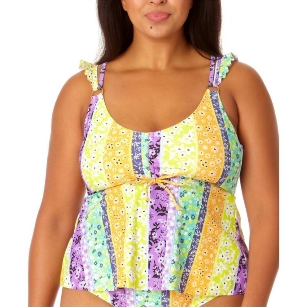 California Sunshine
Womens Plus Juniors
Printed Tankini Swim Top size 3 W